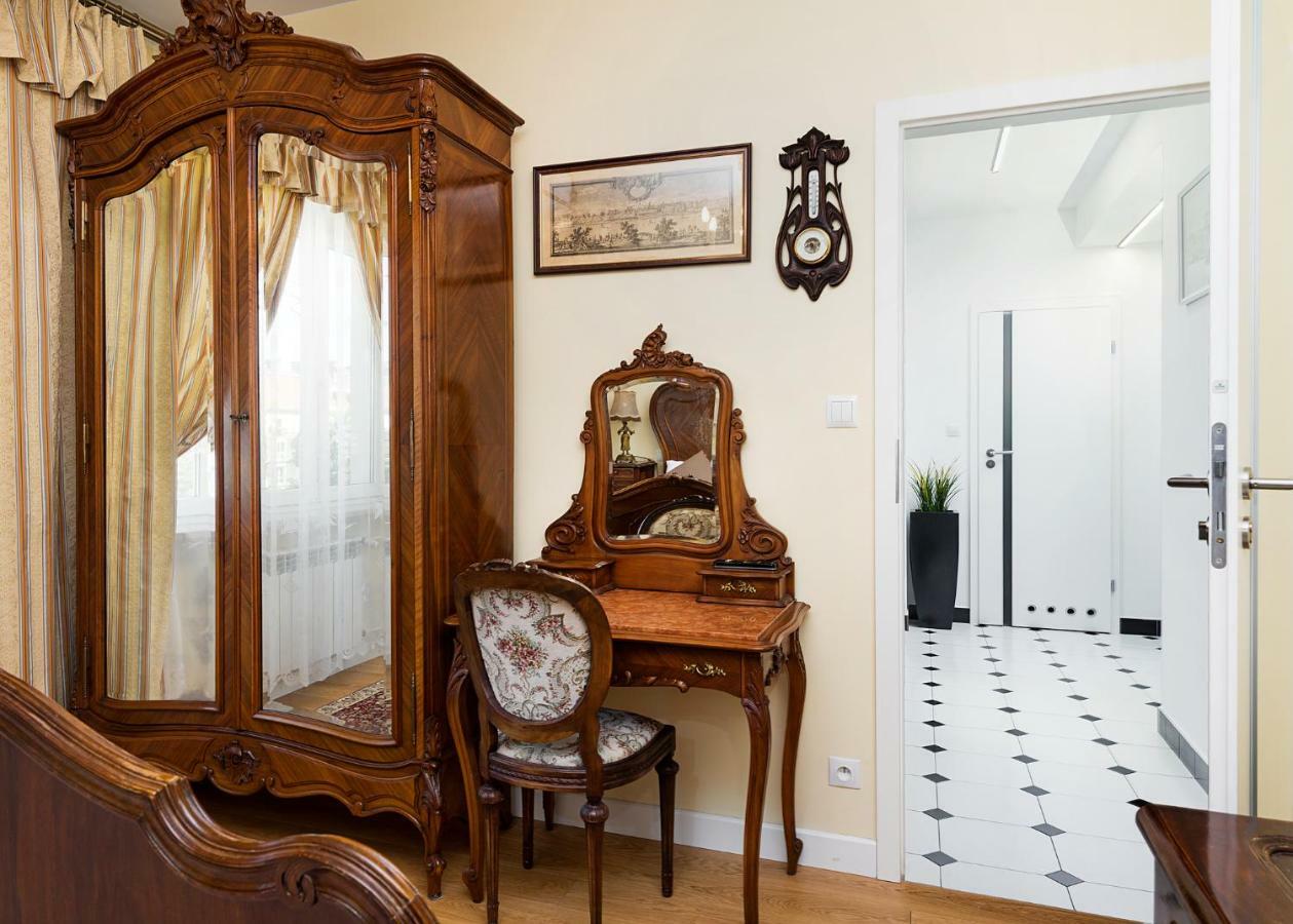 At The Fountain Apartment Varsovie Extérieur photo